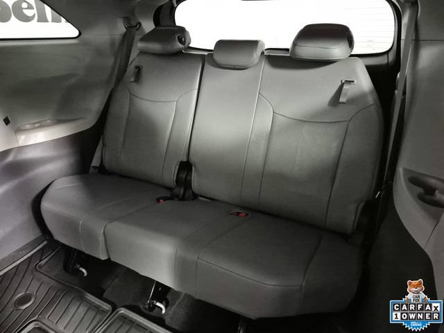 Certified 2024 Toyota Sienna XLE FWD image 27