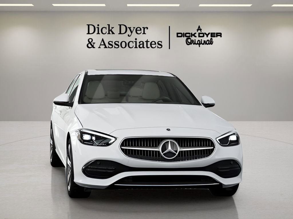 Used 2025 Mercedes-Benz C 300 Sedan image 34