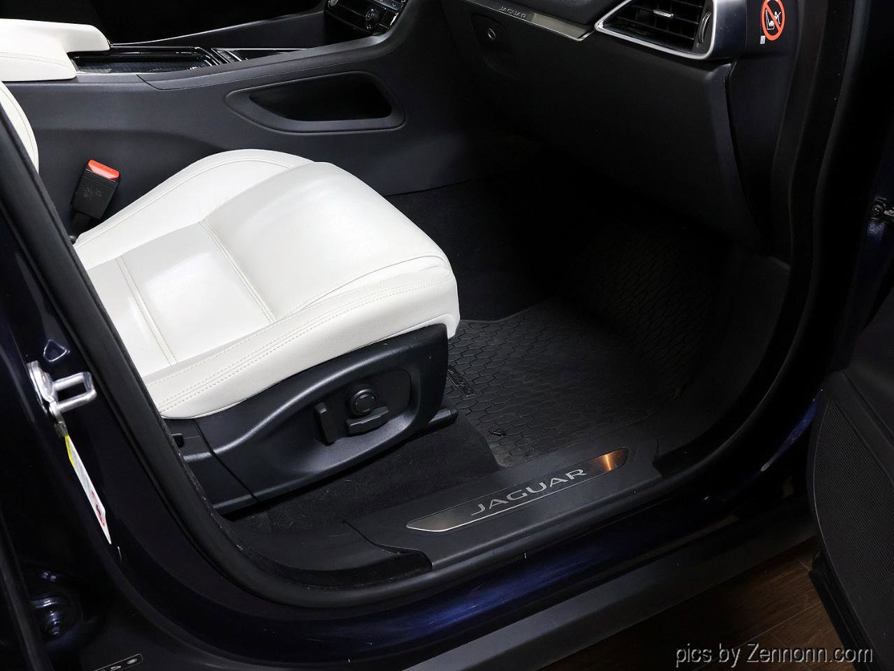 Used 2018 Jaguar F-PACE Prestige image 37