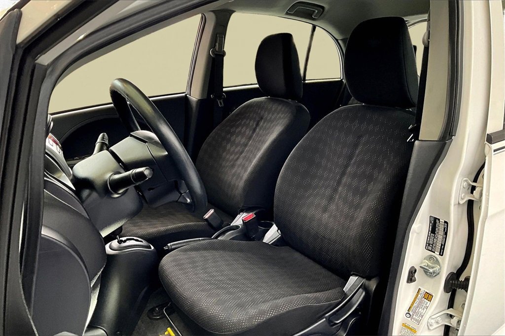 Used 2012 Mitsubishi i ES image 17