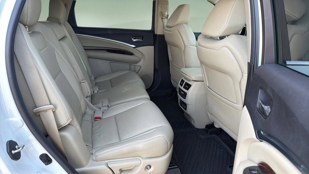 Used 2017 Acura MDX FWD image 16