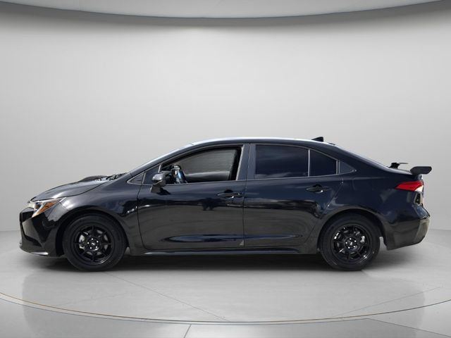 Used 2023 Toyota Corolla LE FWD image 3