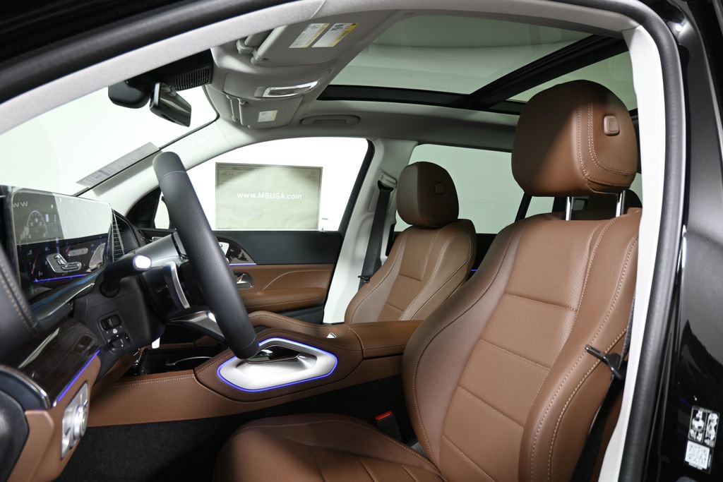 New 2026 Mercedes-Benz GLS 450 4MATIC image 13