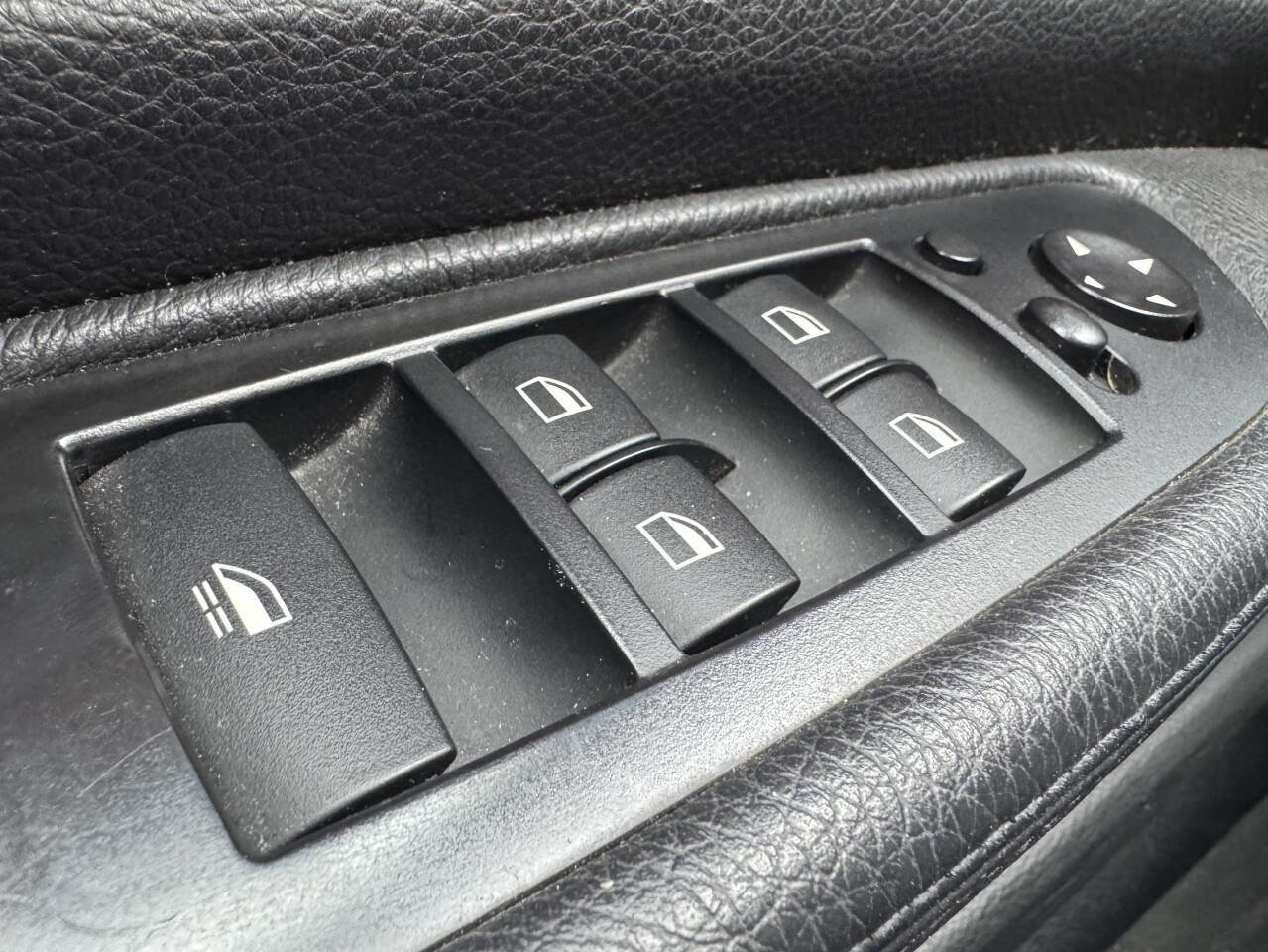 Used 2009 BMW 128i Convertible image 14