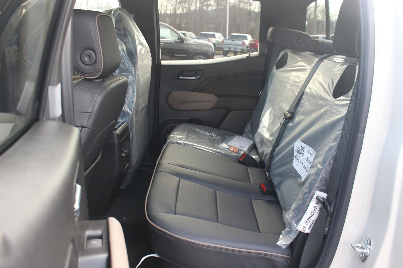 New 2026 GMC Canyon Denali image 12