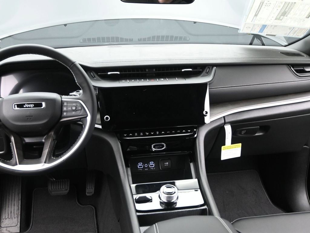 New 2026 Jeep Grand Cherokee Limited image 24