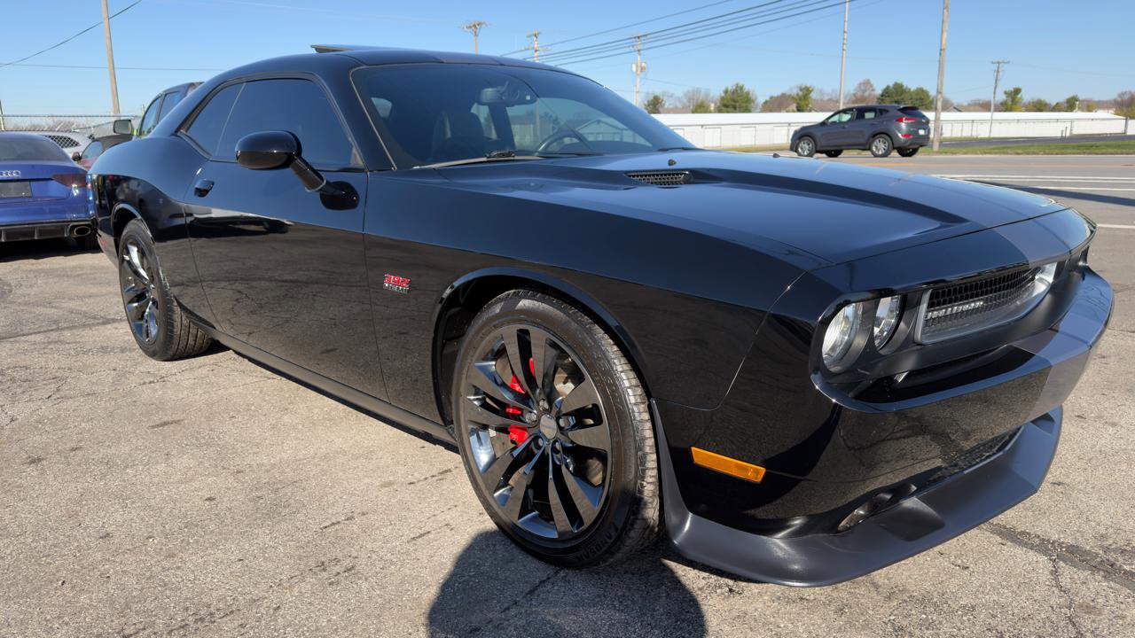 Used 2014 Dodge Challenger SRT8 w/ Harman/Kardon Audio Group image 21