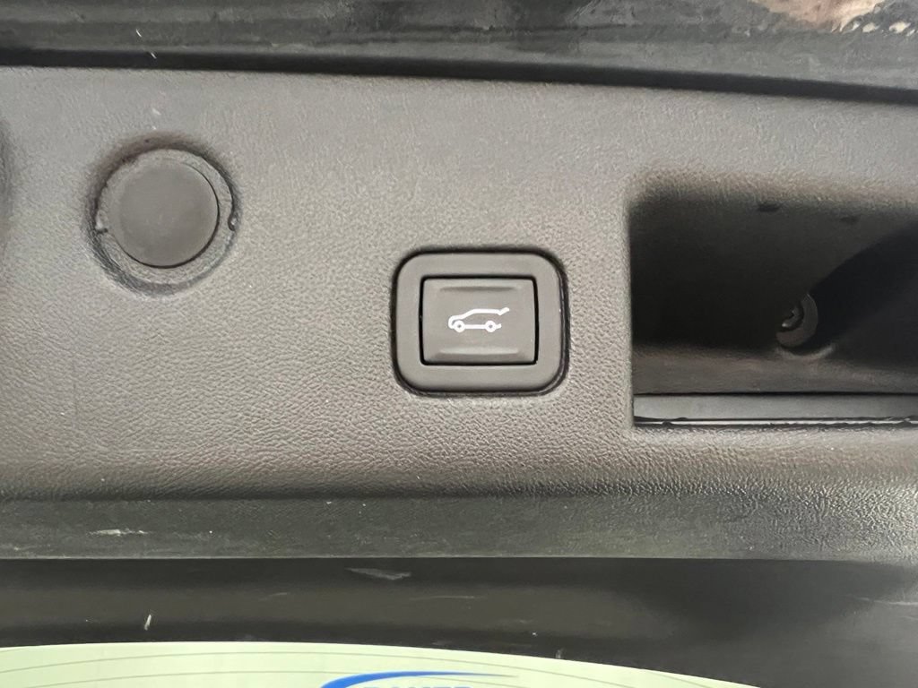 Certified 2023 Chevrolet Equinox LT AWD/4WD image 15