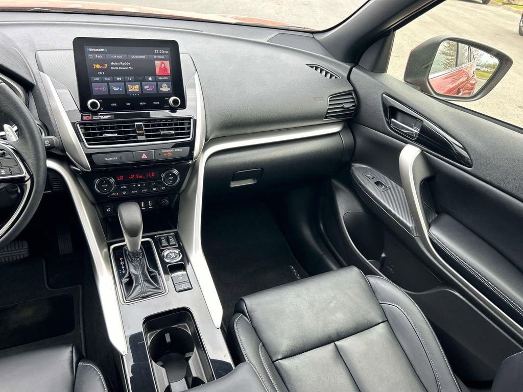 Used 2025 Mitsubishi Eclipse Cross SEL image 19