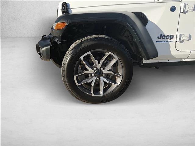 Used 2025 Jeep Wrangler Sport S image 24