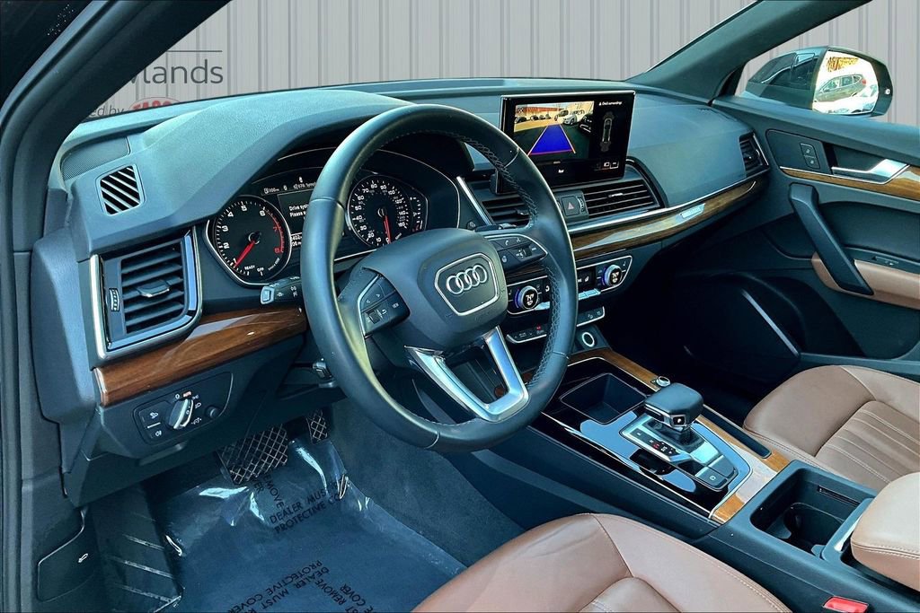 Used 2021 Audi Q5 2.0T Premium w/ Convenience Package image 17