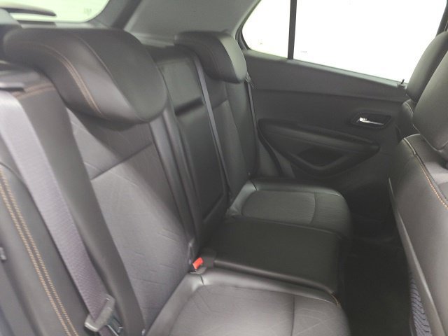 Used 2019 Chevrolet Trax LT w/ LT Convenience Package FWD image 13