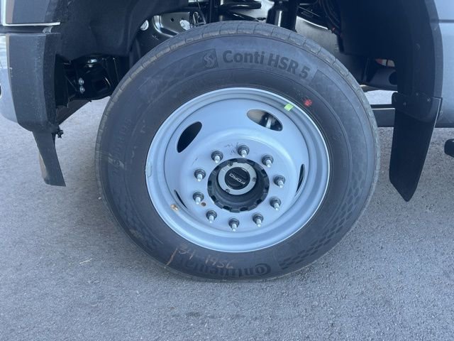 New 2026 Ford F550 4x4 Supercab Super Duty image 14