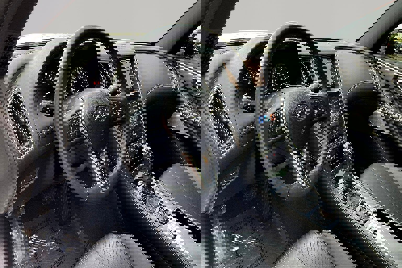 Used 2022 INFINITI Q60 3.0t Luxe w/ Essential Package image 16