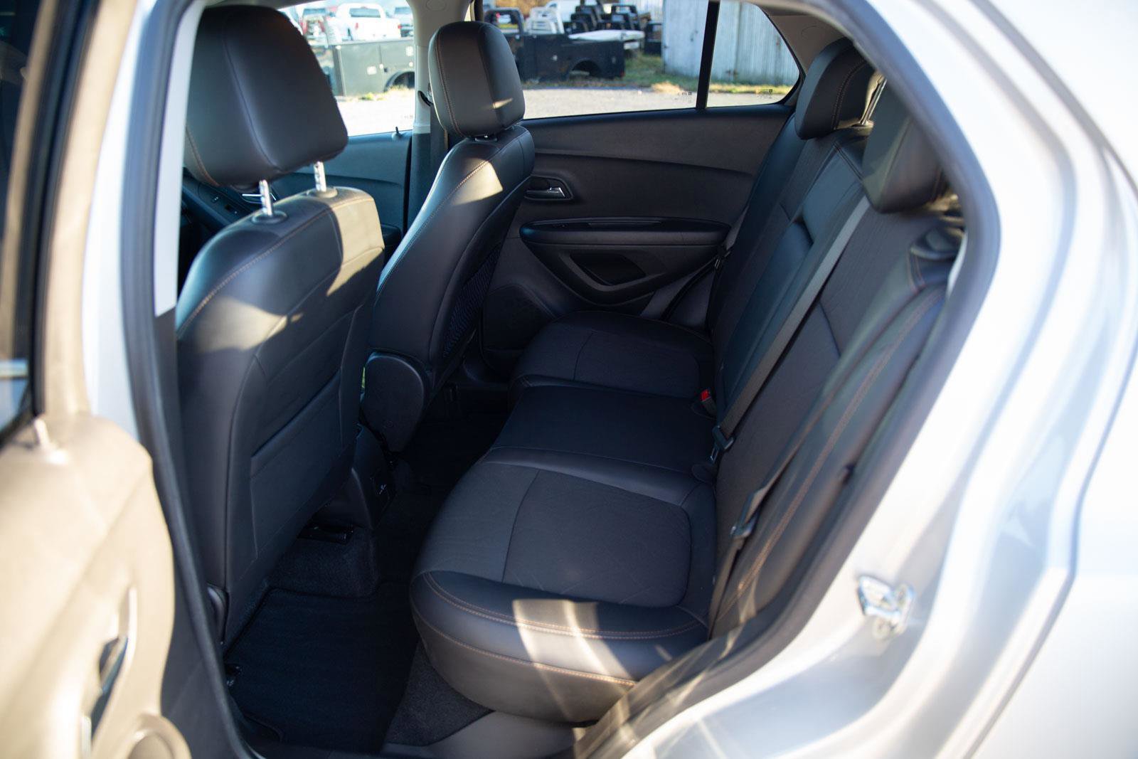 Used 2020 Chevrolet Trax LT w/ LT Convenience Package image 20