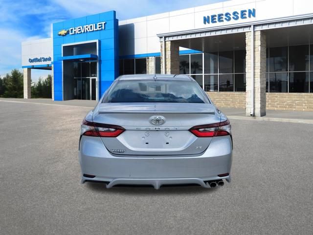 Used 2024 Toyota Camry SE FWD image 6