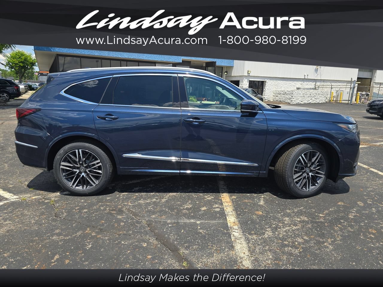 New 2026 Acura MDX w/ Advance Package AWD/4WD image 3