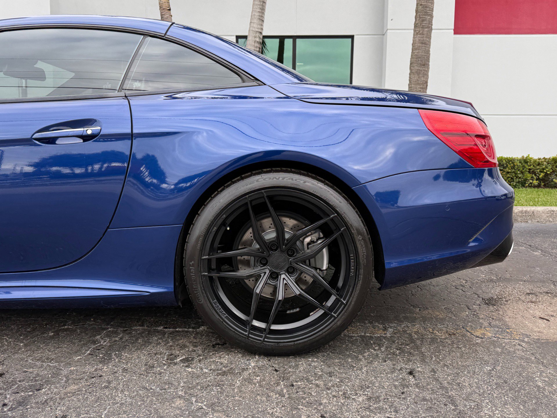 Used 2017 Mercedes-Benz SL 550 image 23