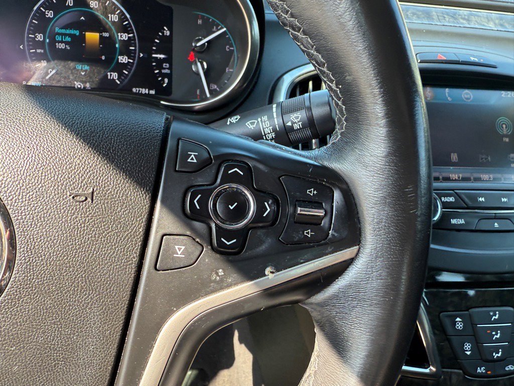 Used 2015 Buick LaCrosse Leather FWD image 27
