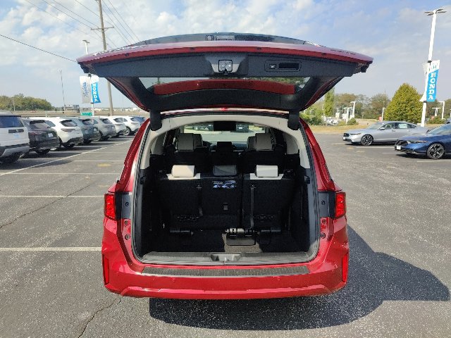 New 2027 Honda Odyssey Elite image 11