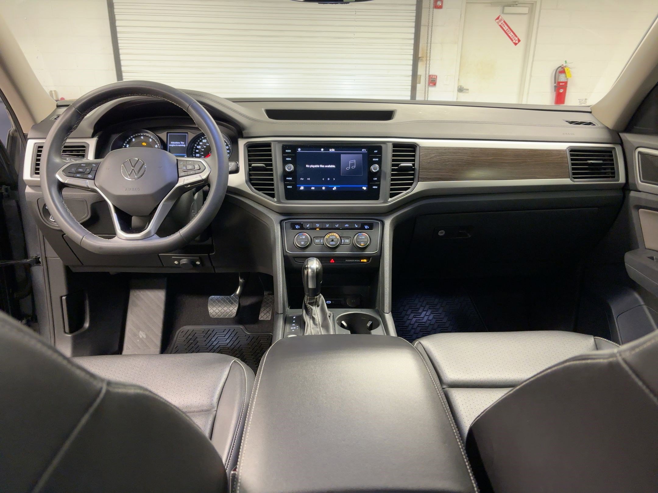 Used 2021 Volkswagen Atlas SE image 14