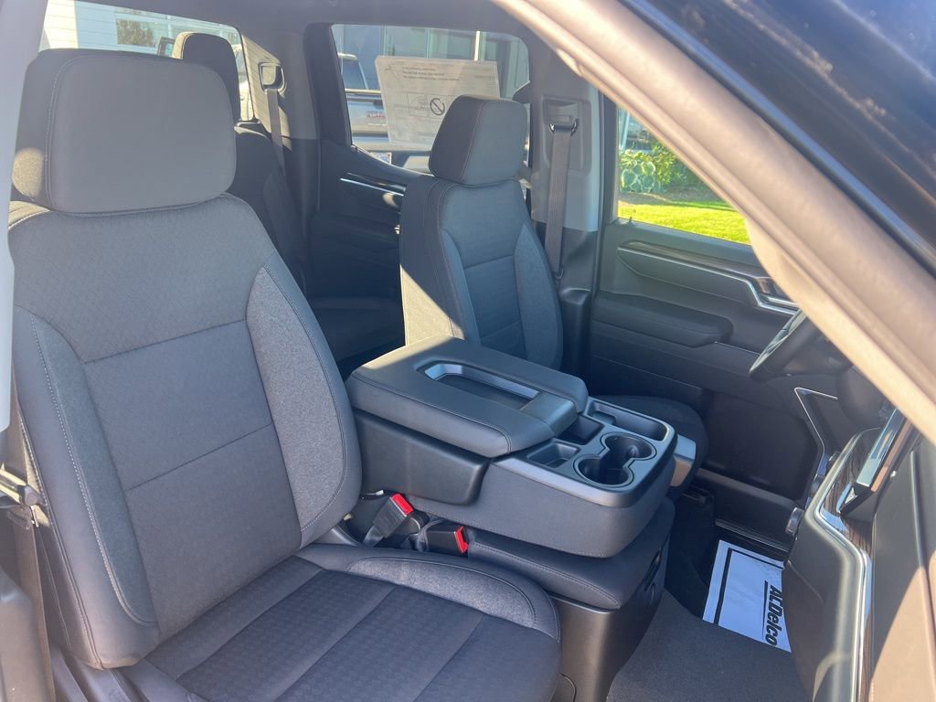 New 2026 Chevrolet Silverado 1500 LT image 18