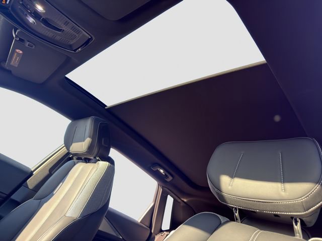 Used 2024 Cadillac Lyriq Tech w/ Driver Assist Package image 26