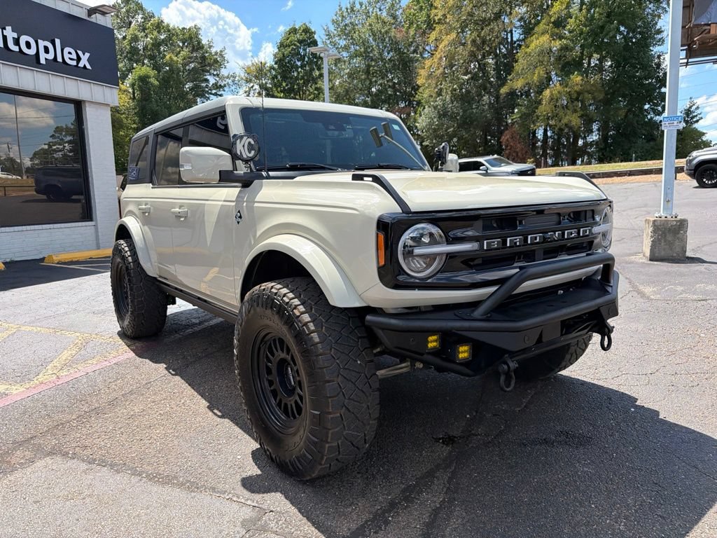 Used 2025 Ford Bronco Outer Banks AWD/4WD image 4