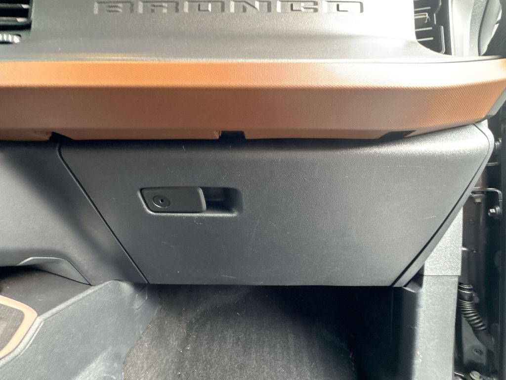 Used 2024 Ford Bronco Outer Banks AWD/4WD image 35
