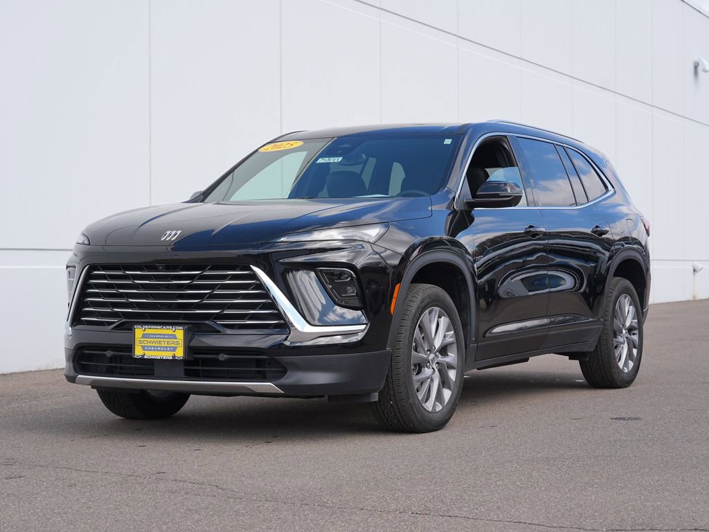 Used 2025 Buick Enclave Preferred AWD/4WD image 7