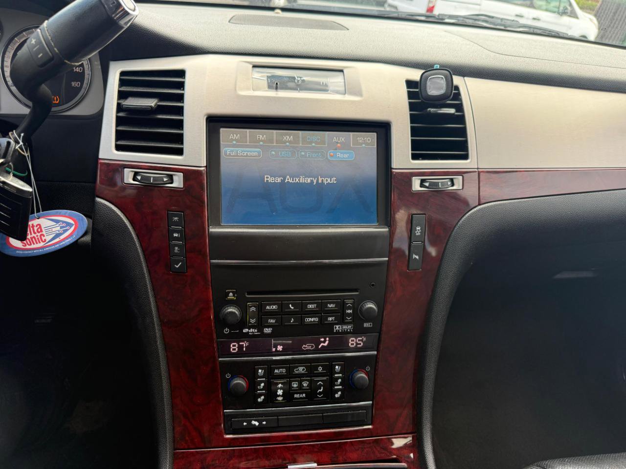 Used 2012 Cadillac Escalade Luxury AWD/4WD image 29