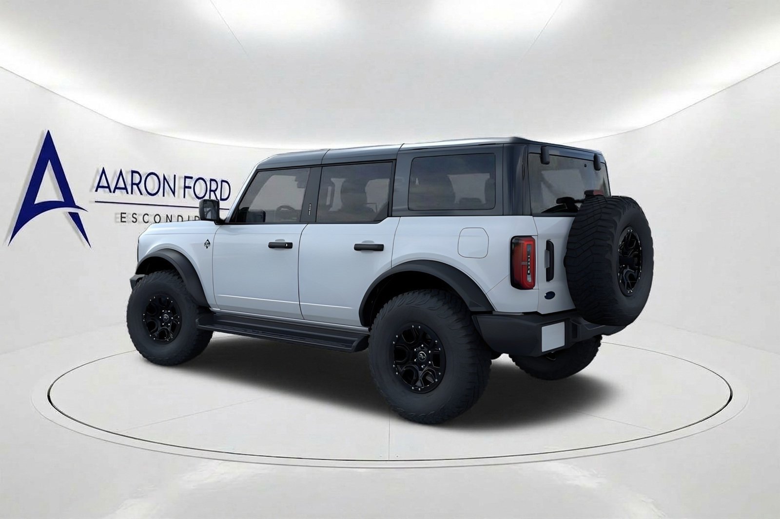 New 2026 Ford Bronco Outer Banks w/ Sasquatch Package AWD/4WD image 4