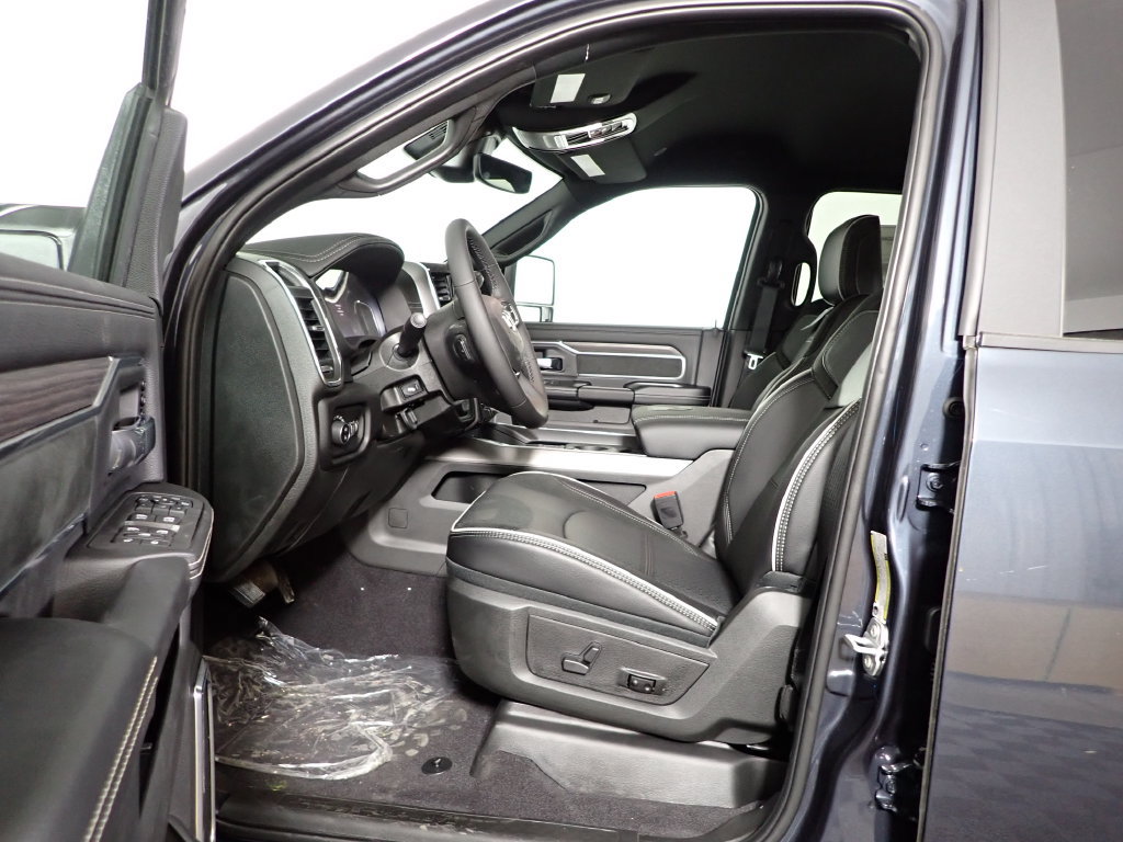 New 2027 RAM 2500 Laramie w/ Night Edition AWD/4WD image 22