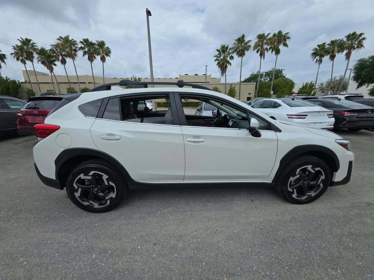 Used 2023 Subaru Crosstrek 2.5i Limited AWD/4WD image 2
