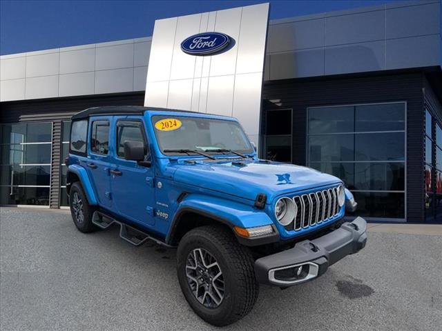 Used 2024 Jeep Wrangler Unlimited Sahara image 1