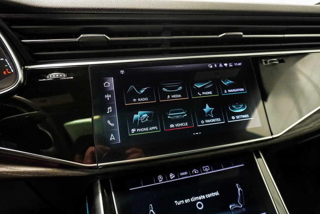 Used 2021 Audi Q8 Premium Plus w/ Premium Plus Package AWD/4WD image 28