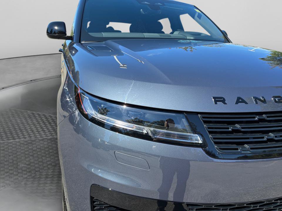 Used 2025 Land Rover Range Rover Sport Dynamic SE AWD/4WD image 24