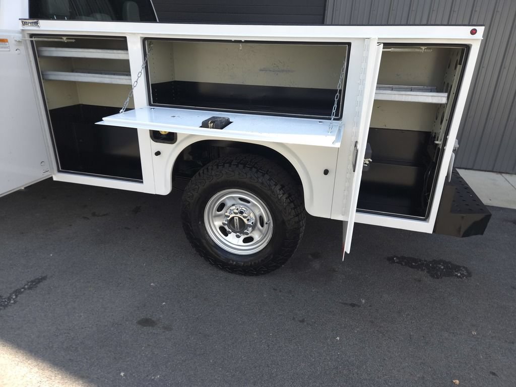 Used 2021 Ford F250 XL w/ Power Equipment Group AWD/4WD image 4