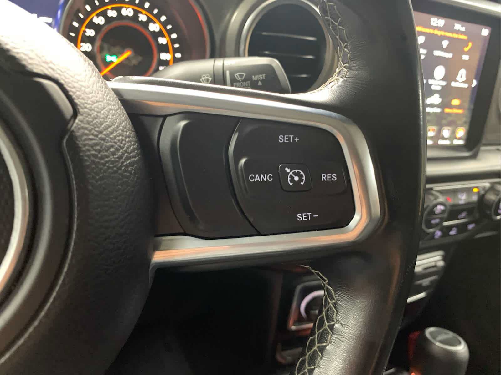 Used 2020 Jeep Gladiator Overland AWD/4WD image 26