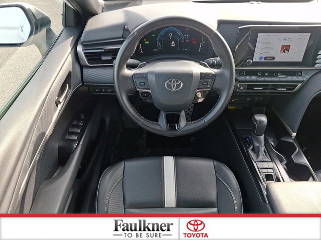 Certified 2025 Toyota Camry SE FWD image 11