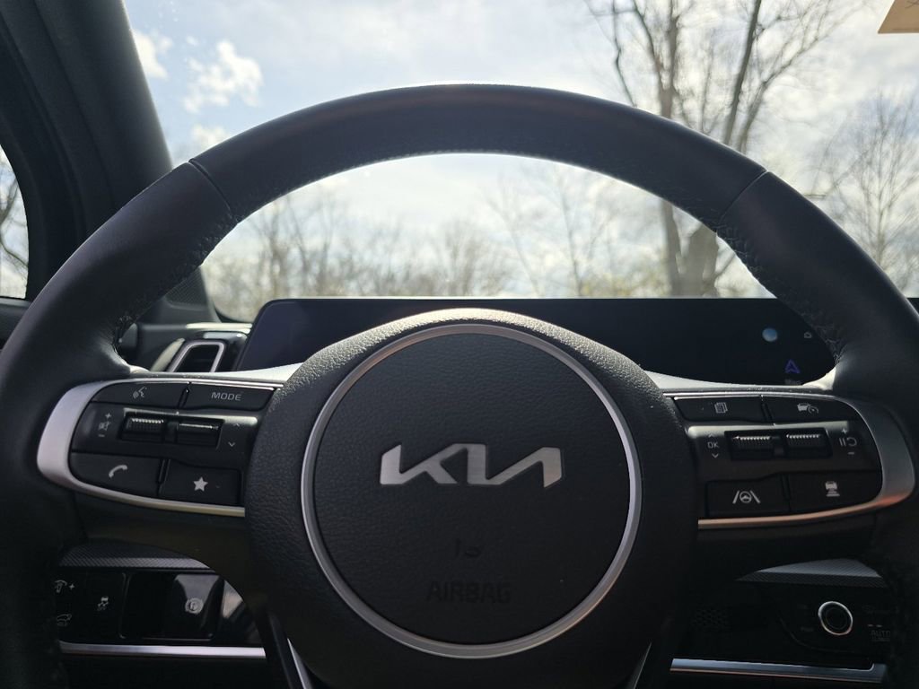 Used 2024 Kia Sportage SX image 29