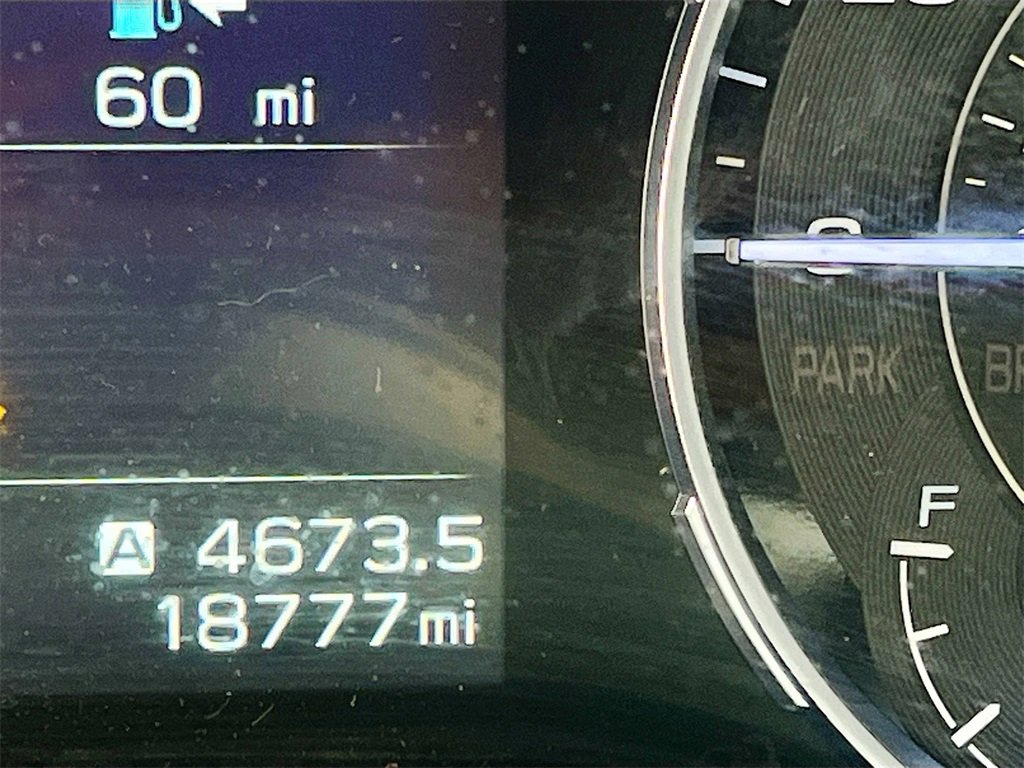 Used 2022 Subaru Ascent Limited w/ Technology Package image 12