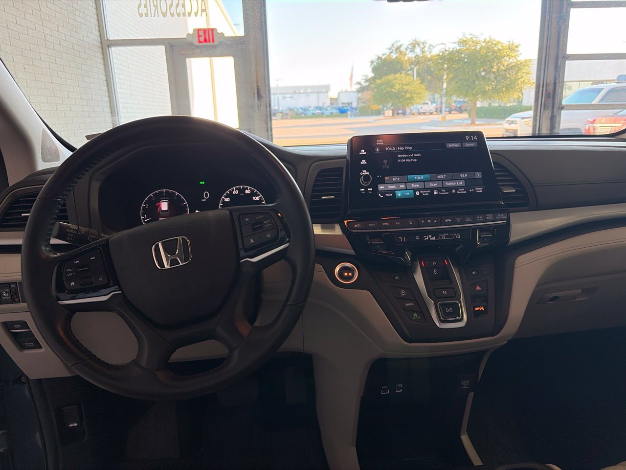 Used 2025 Honda Odyssey EX-L image 12