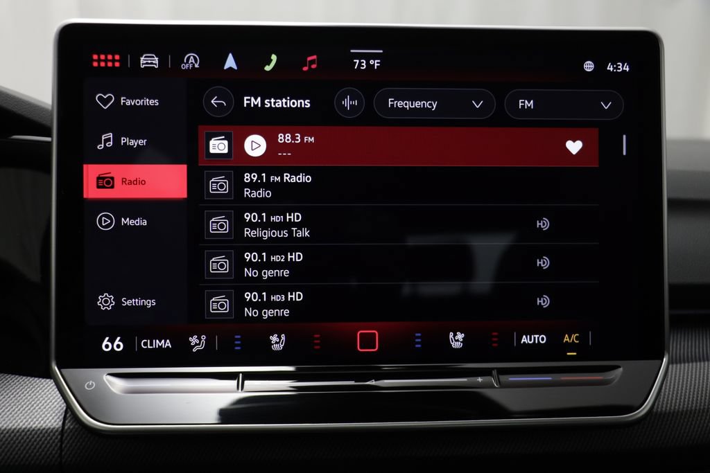 New 2026 Volkswagen GTI SE FWD image 9