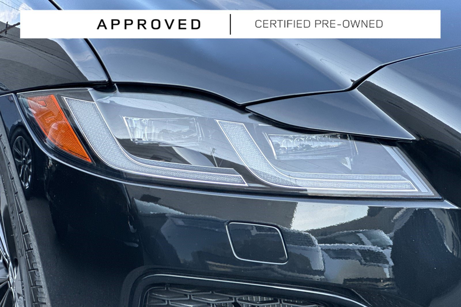 Used 2024 Jaguar XF R-Dynamic SE AWD/4WD image 12