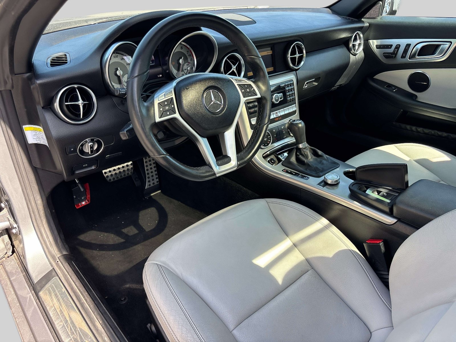Used 2012 Mercedes-Benz SLK 350 image 9