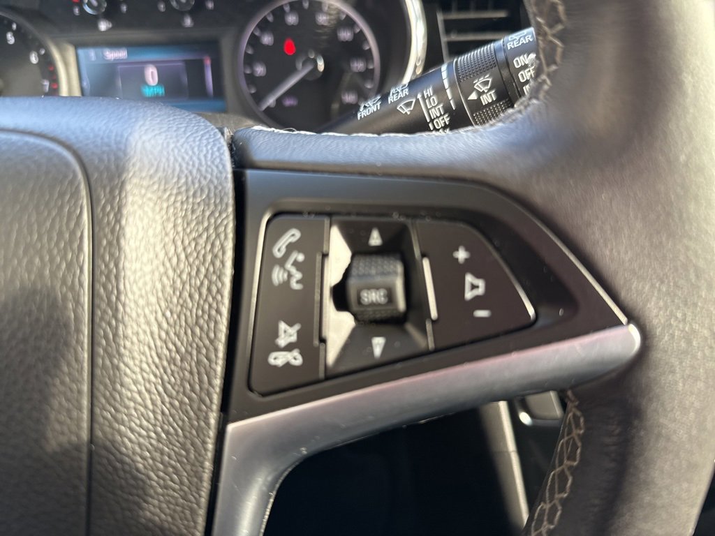 Used 2022 Buick Encore Preferred w/ Safety Package image 17