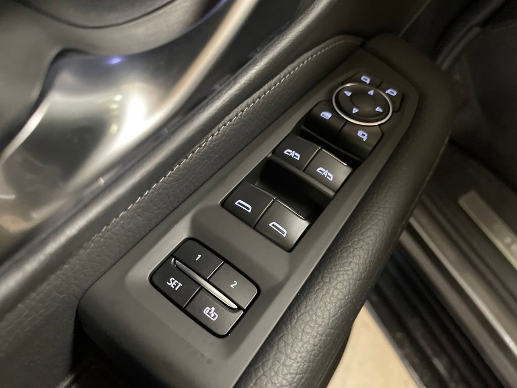 Certified 2022 GMC Yukon Denali image 12