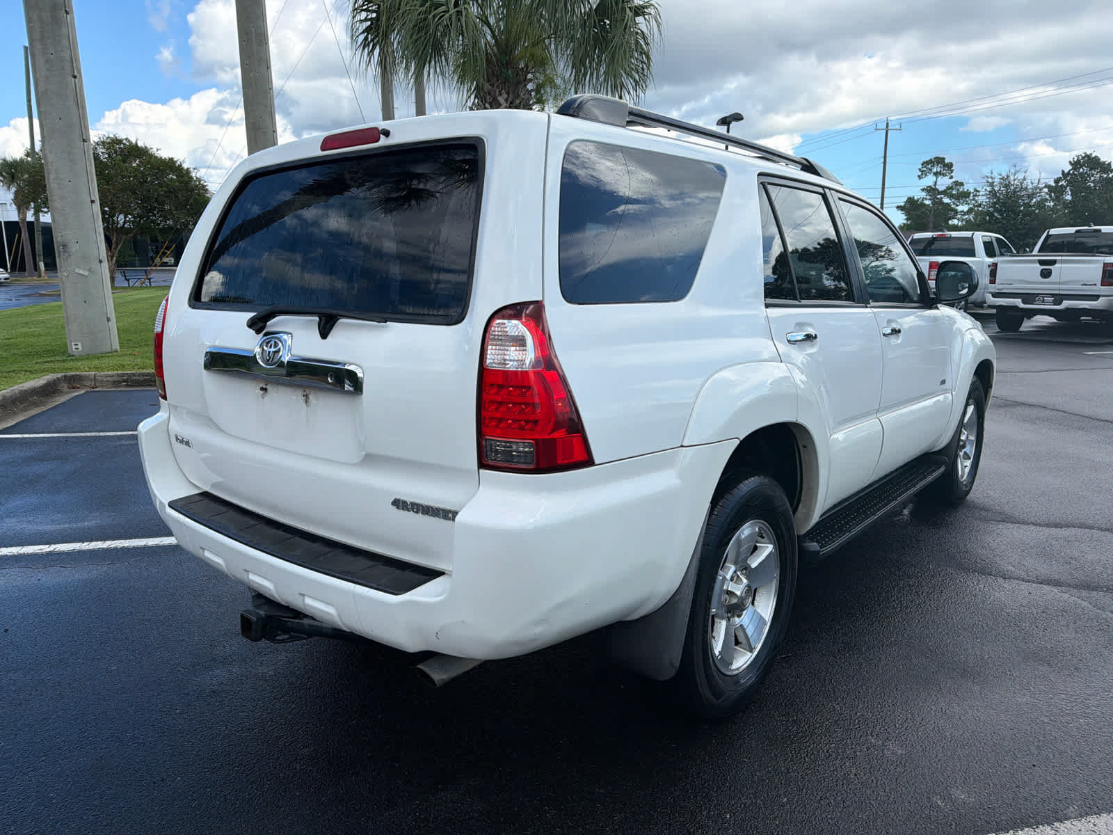 Used 2009 Toyota 4Runner SR5 RWD image 7