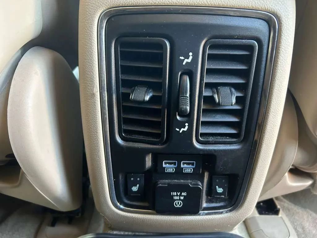 Used 2015 Jeep Grand Cherokee Overland AWD/4WD image 12